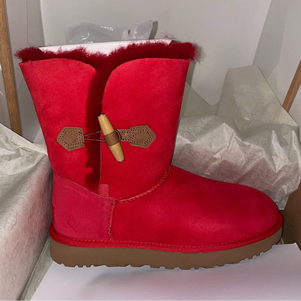 Ugg Keely Red Sheepskin Boots 1012362 NEW